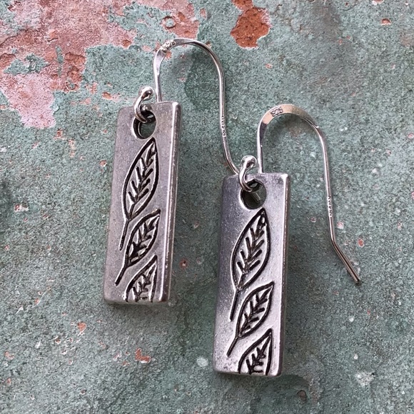 Sterling Silver Sundance charm Earrings - Picture 12 of 12